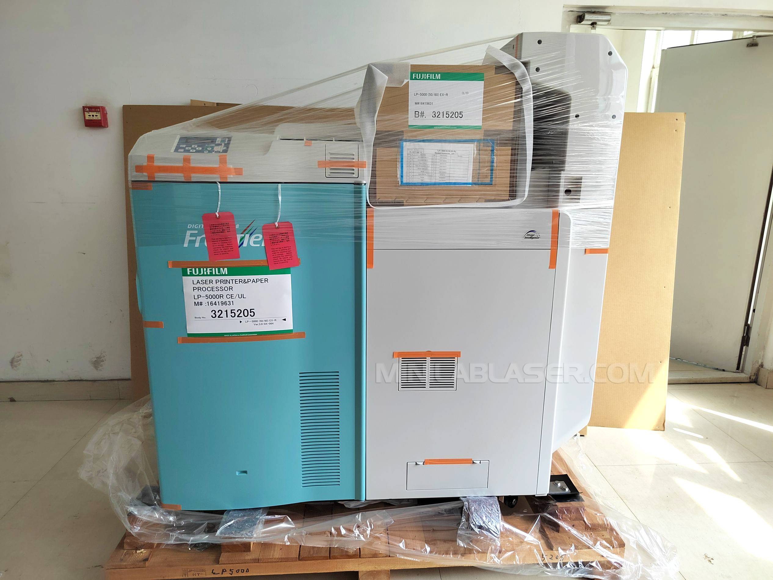 FUJIFILM FRONTIER 500 HK