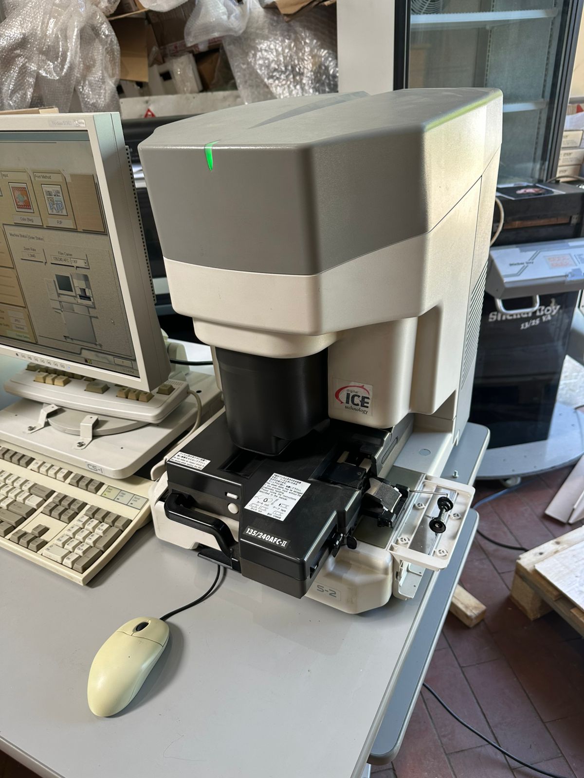 Noritsu S-1700 film scanner DE