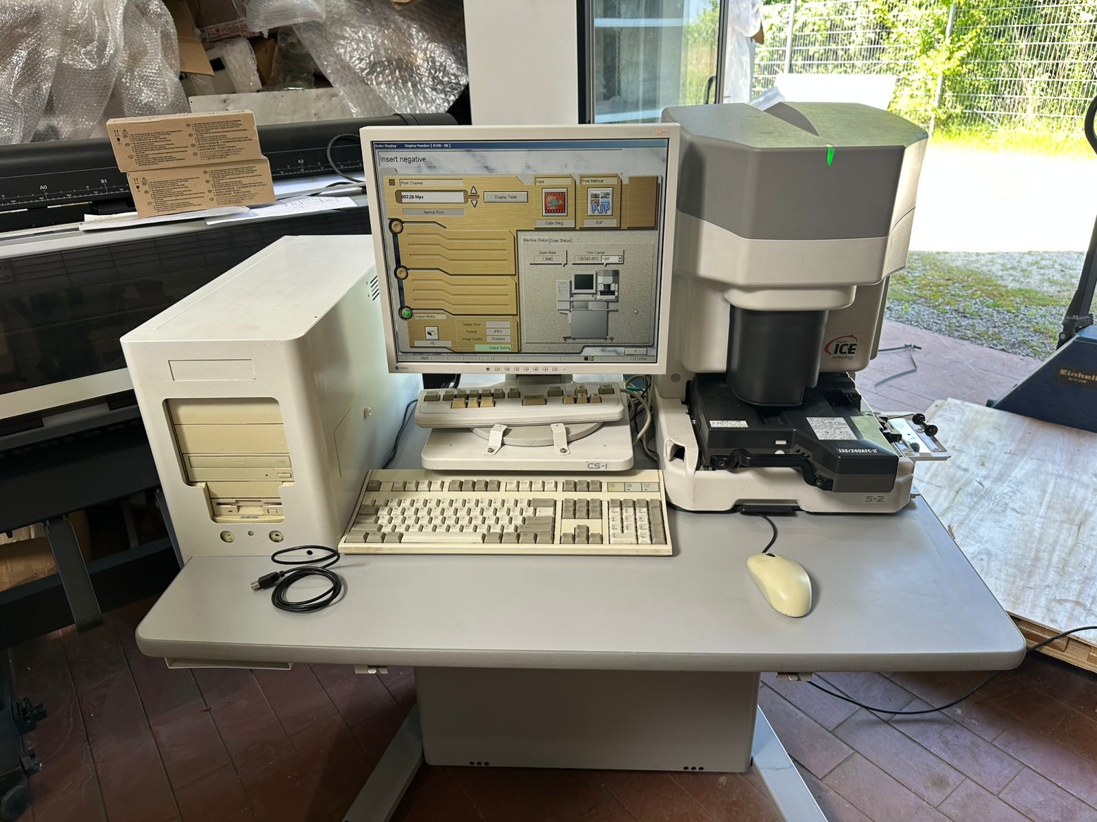 Noritsu S-1700 film scanner DE